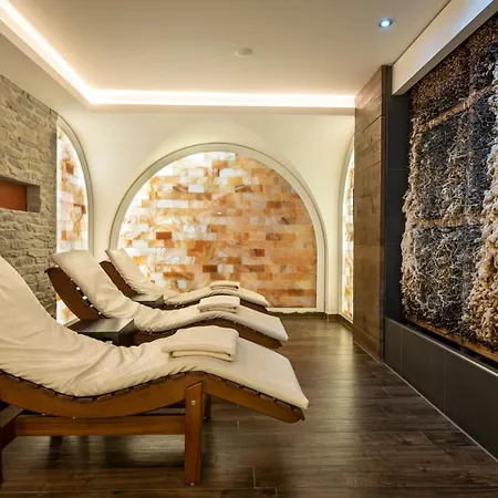 فندق Koehlers Forsthaus Wellness & Genuss آوريش