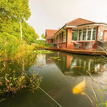 酒店 Koehlers Forsthaus Wellness & Genuss 4*